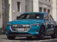 Elektryczna radość jazdy: Audi e-tron
